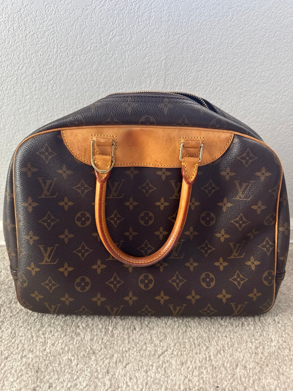 Louis Vuitton Deauville Monogram Canvas