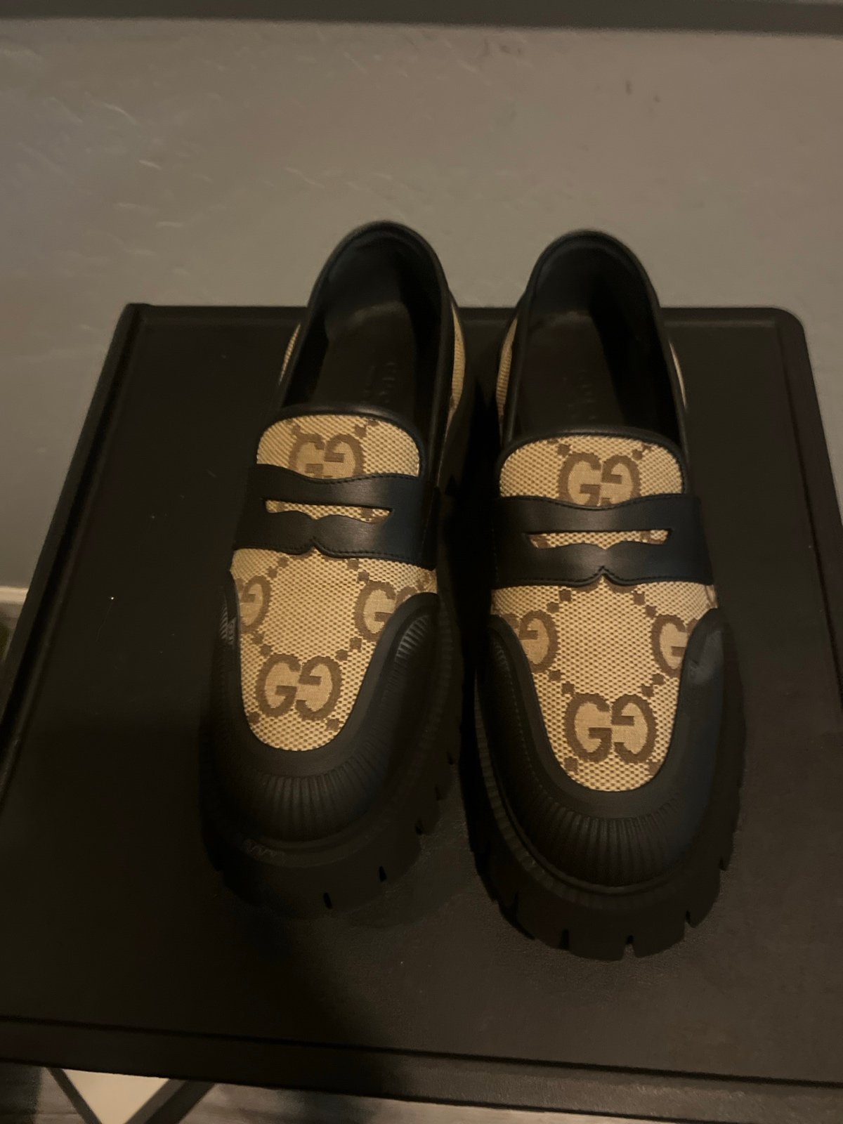 ローファー・オックスフォード Maxi GG Slip-On Loafers ☆めるる着用☆【送料込】GUCCI ロゴ レザー ローファー (GUCCI