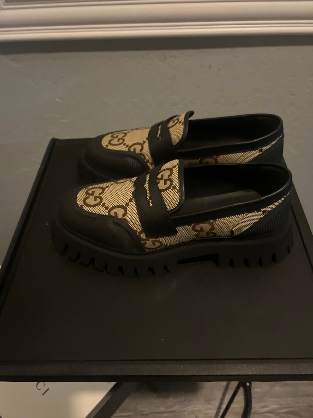 ローファー・オックスフォード Maxi GG Slip-On Loafers Gucci Gucci Maxi GG Slip-On Loafers