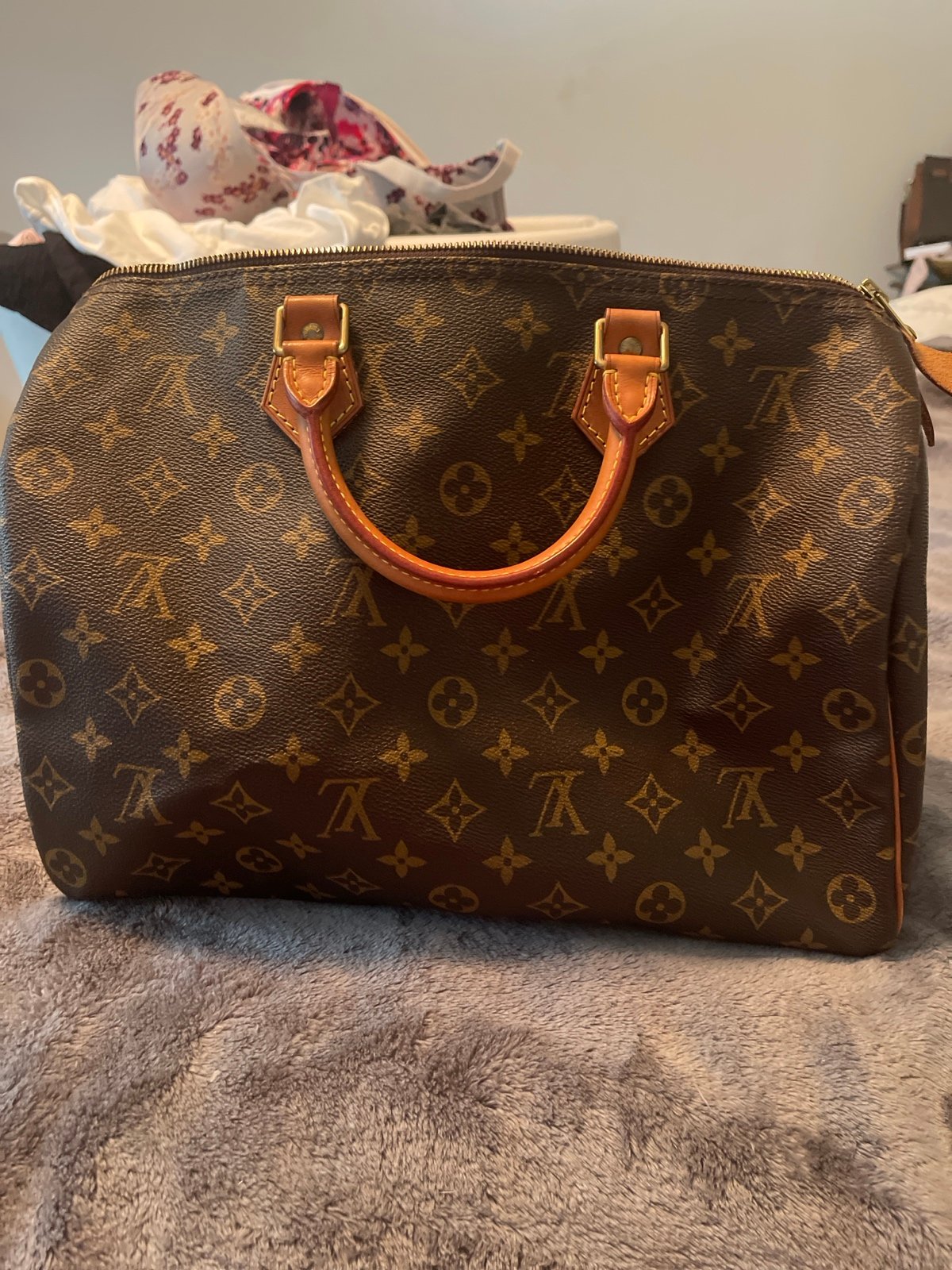 LOUIS VUITTON 　　 35 Pre-Owned LOUIS VUITTON Vintage Monogram Speedy 35 – Valamode