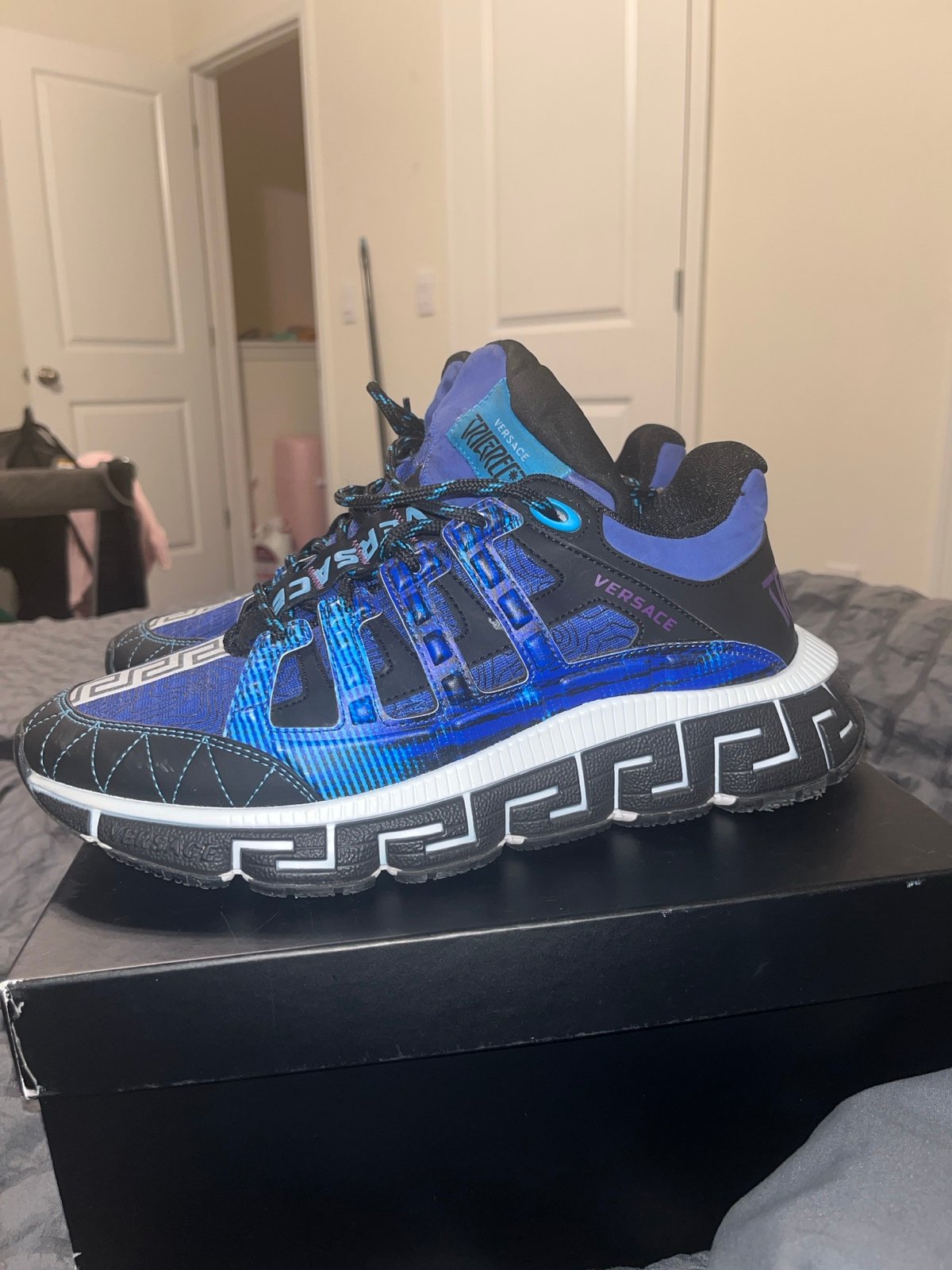 VERSACE SNEAKERS