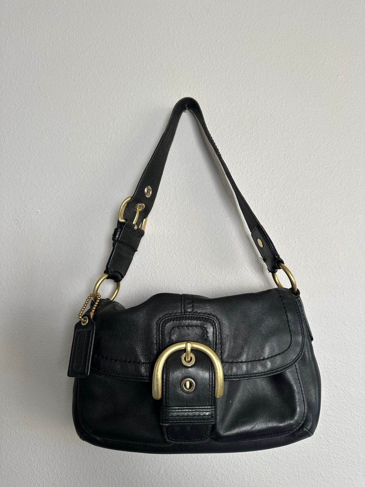 VTG Coach Soho Legacy Y2K Black Leather Brass Buckle Shoulder Bag