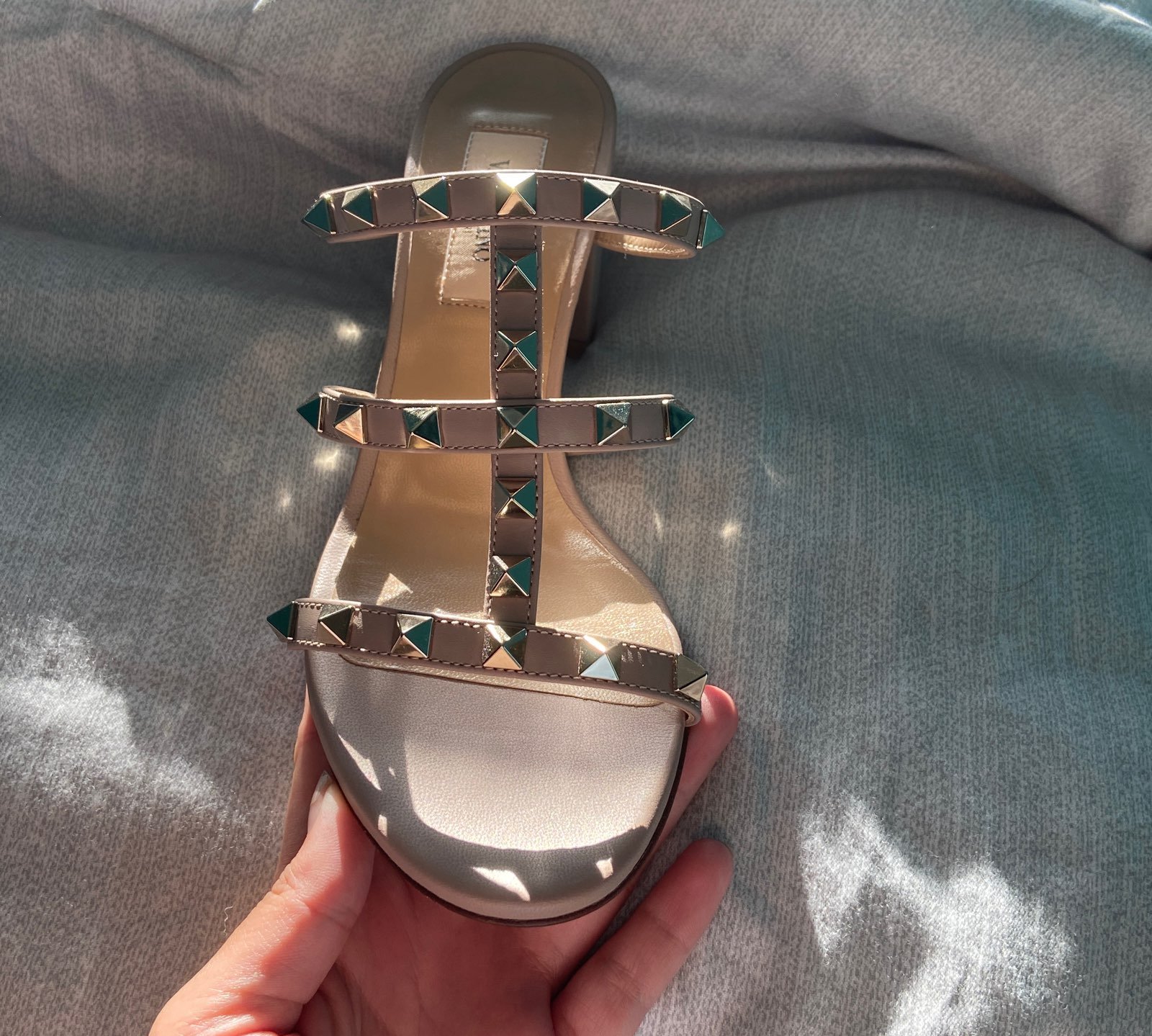 Valentino Rockstud Sandal Poudre