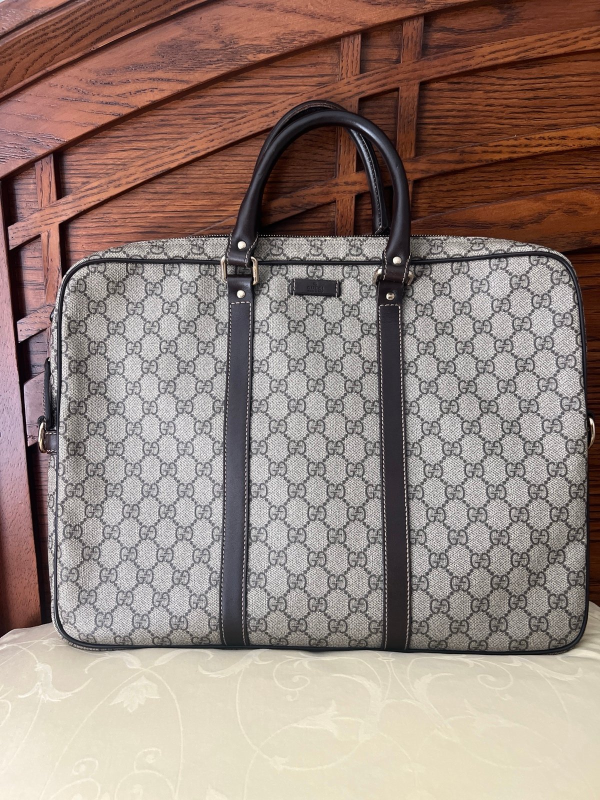 Authentic Gucci Supreme Monogram Laptop Document Bag Preloved