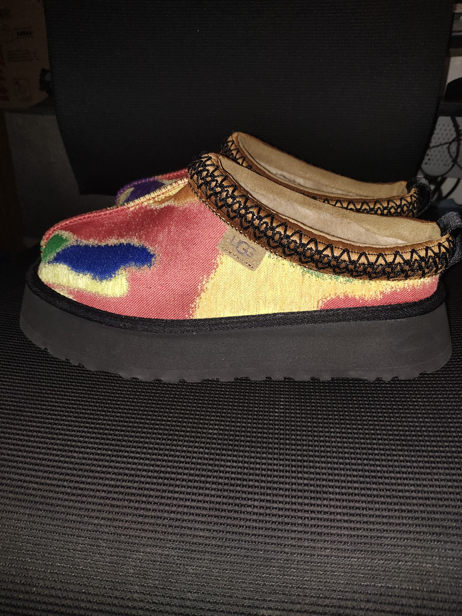UGG ピンクミトン　手袋　新品未使用 Yahoo!オークション -手袋(ファッション小物)の落札相場・落札