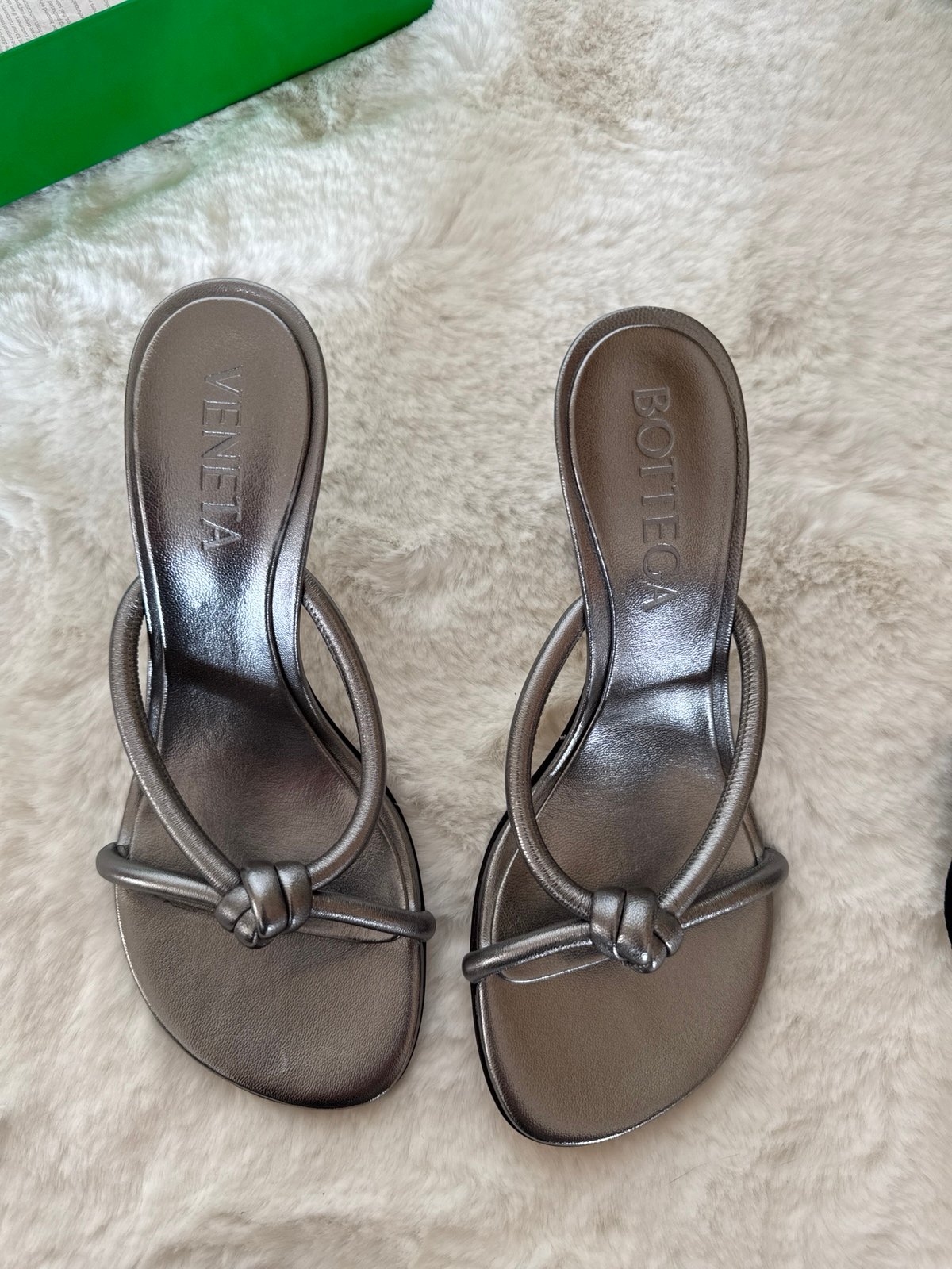 Authentic Bottega Veneta Blink Sandal Lamina Smooth Silver