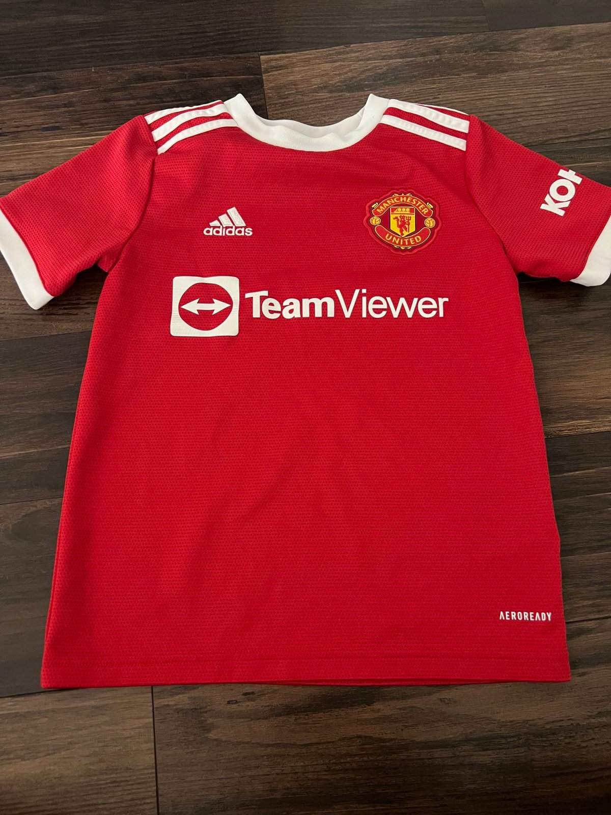 Manchester United jersey youth