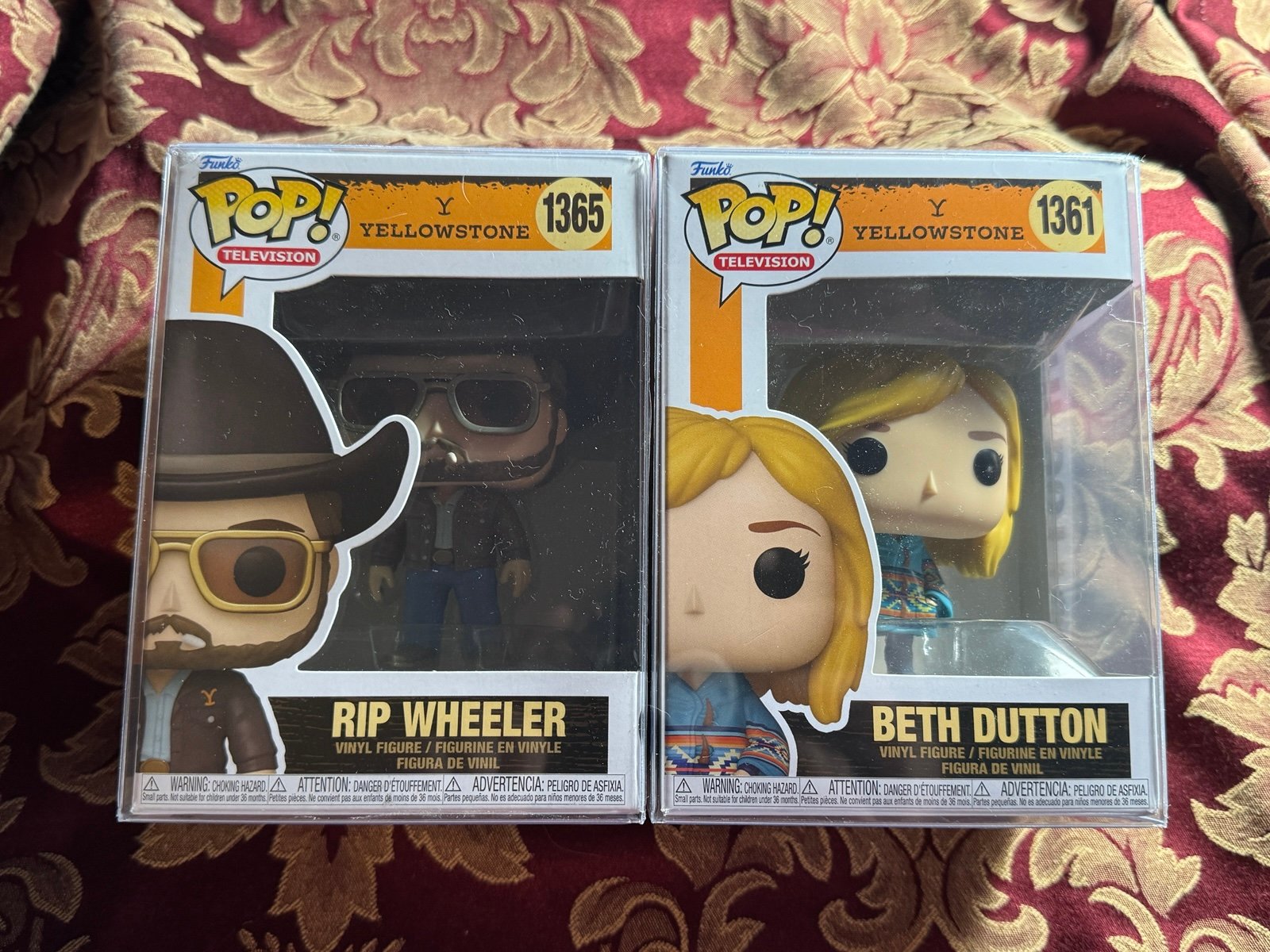 Funko Pop! Yellowstone – Beth Dutton #1361 & Rip Wheeler #1365 (Set of 2)