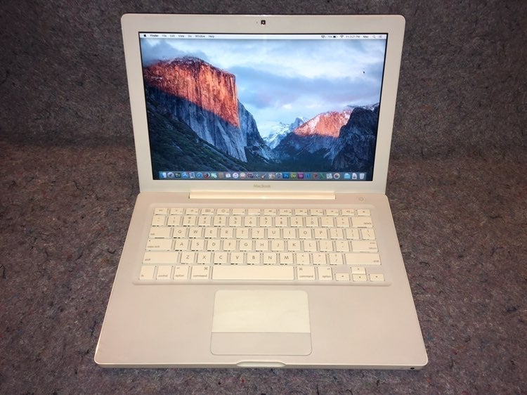 Apple MacBook Laptop EL CAPITAN 160GB HD