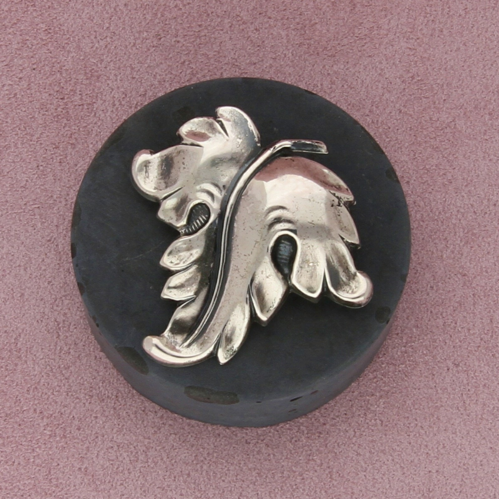 sterling silver vintage jewelart leaf brooch