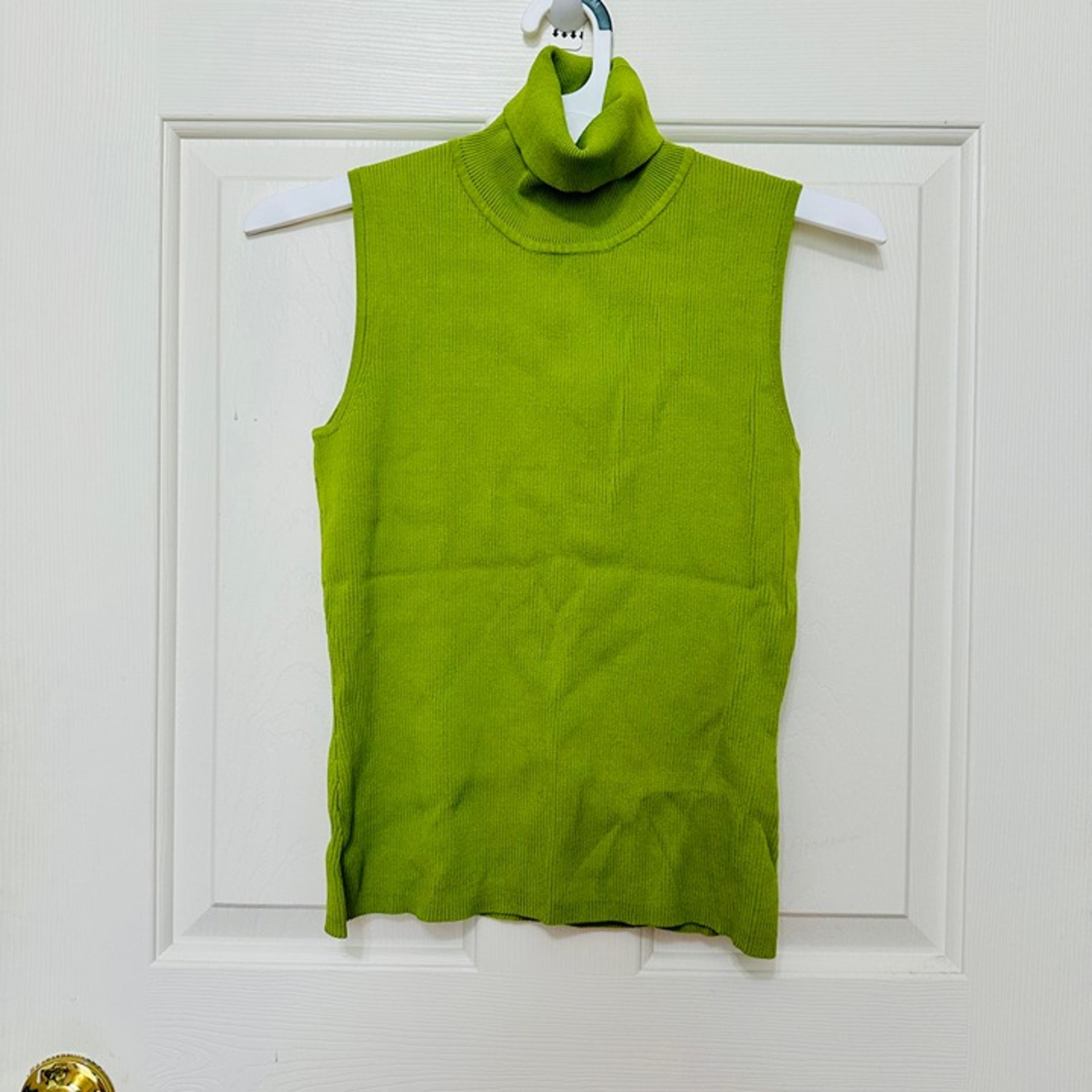 AUGUST SILK PETITE SILK BLEND KNIT STRETCH SLEEVELESS TURTLENECK TOP PS $44