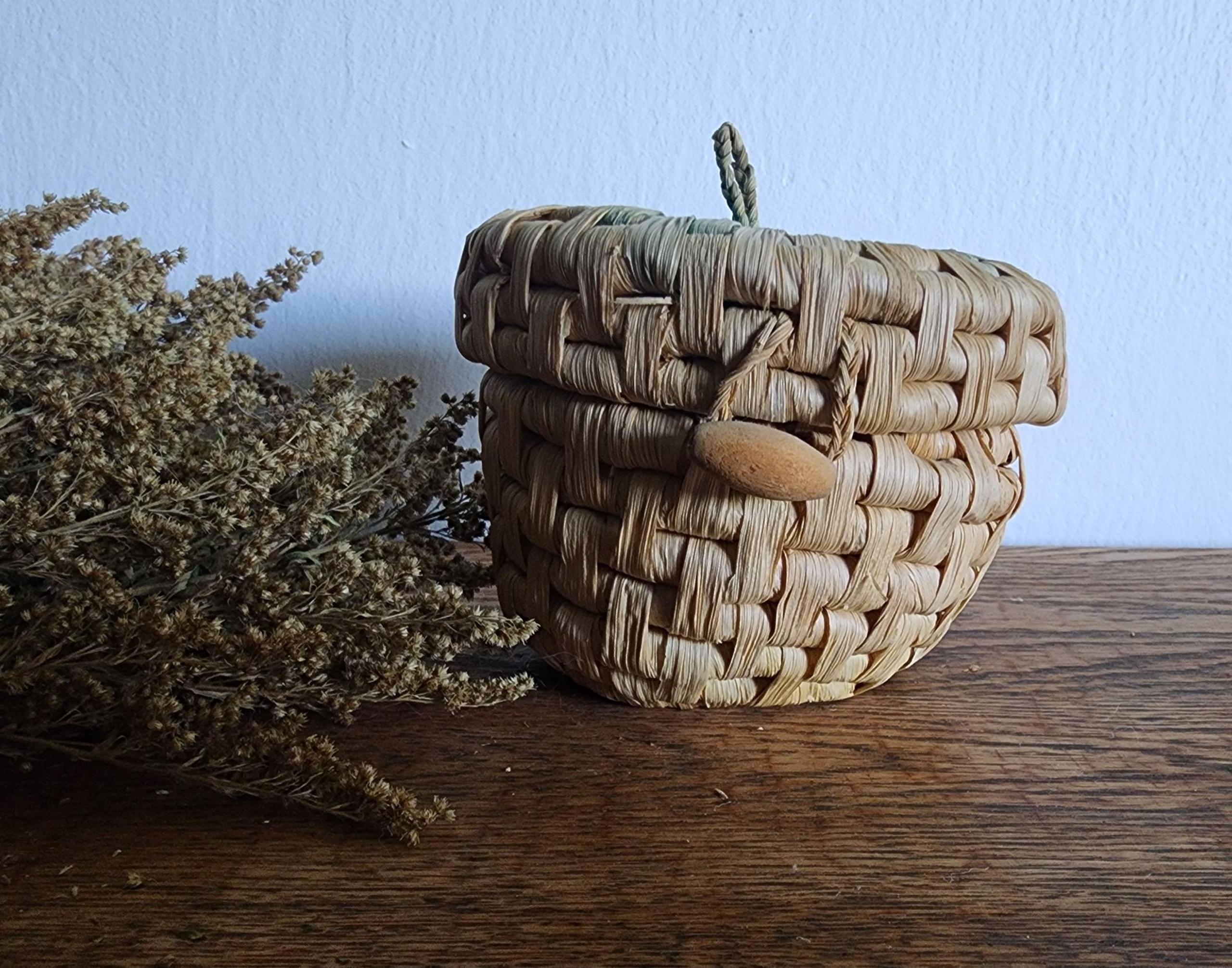 Handmade Woven Raffia Straw Lidded Hanging or Freestanding Trinket Basket