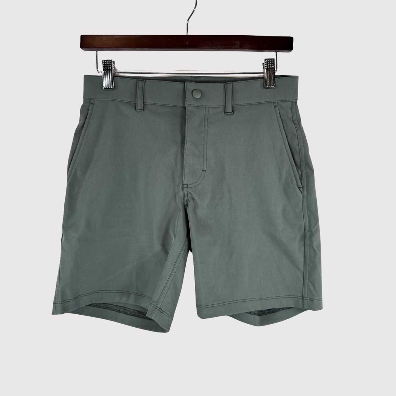 NWT Outdoor Voices Men Shorts Green Techtwill Birdie Flat Front Classic Chino XS