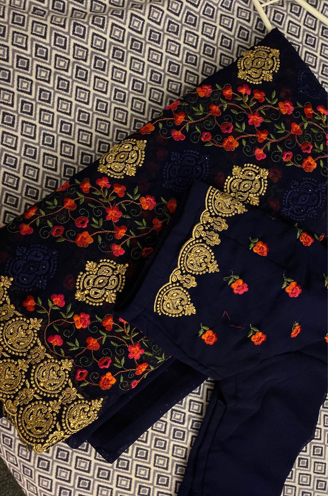 georgette embroidery saree