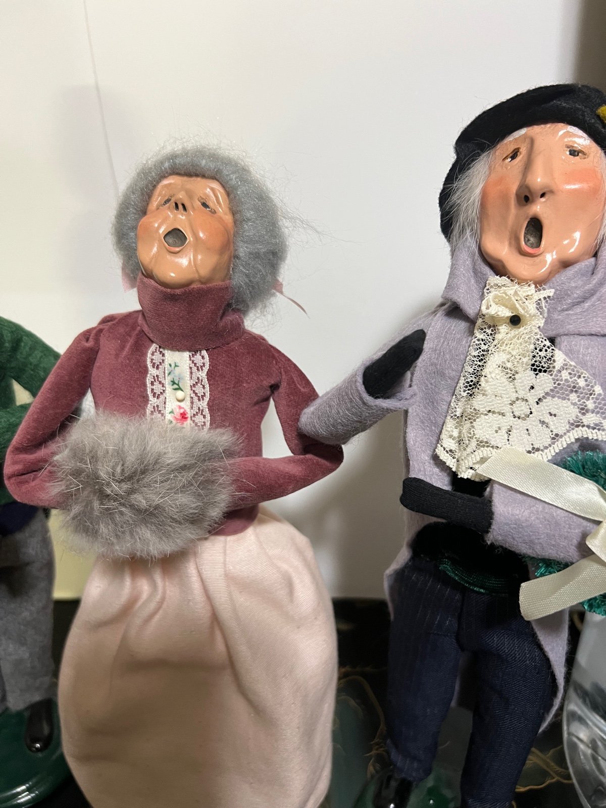 Byers The Carolers Byers Choice LTD.