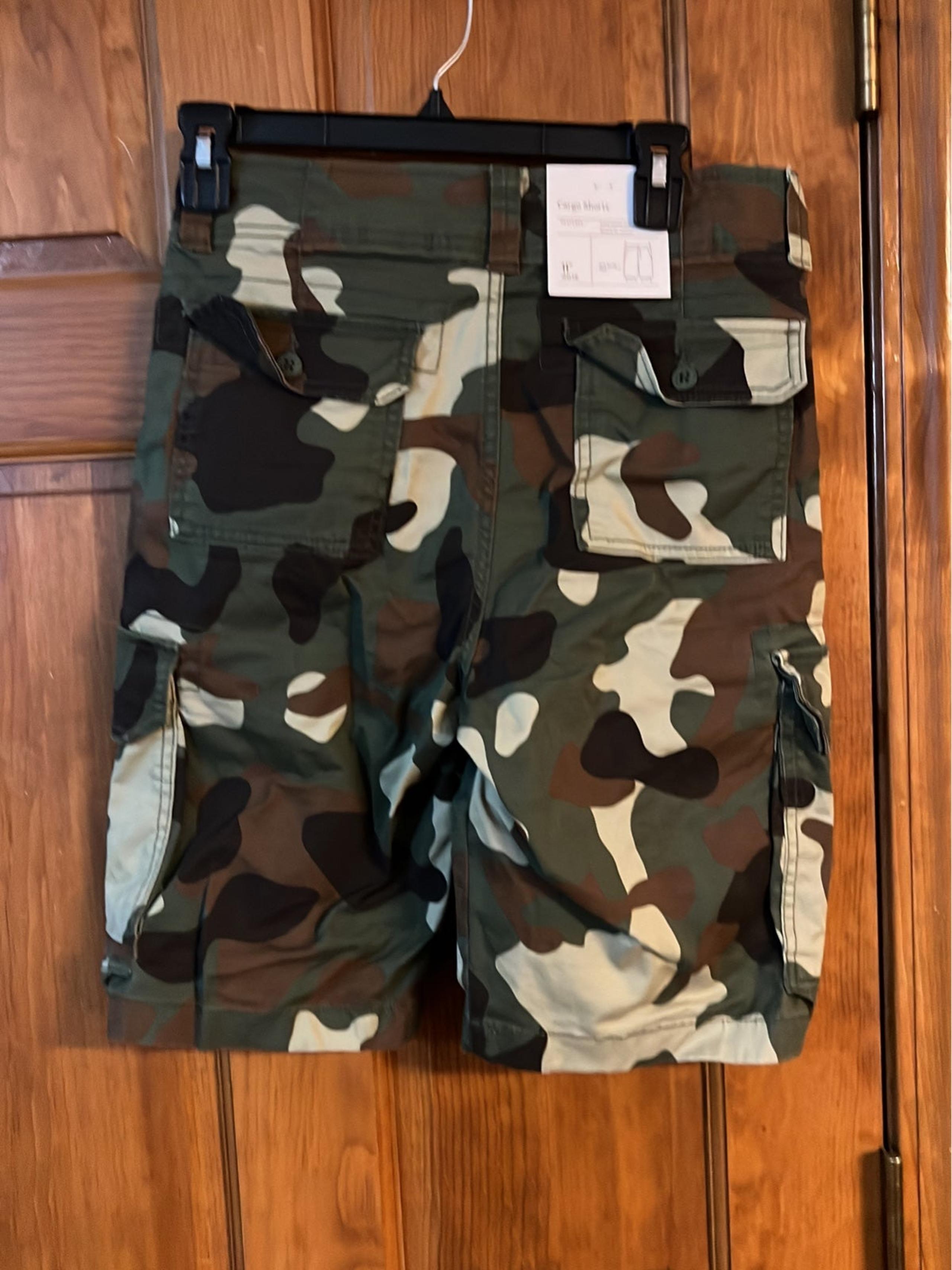 New Goodfellow&Co  Mens Cargo Shorts Camo 28 NWT