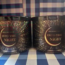 (2) Bath and Bodyworks candles (Into the Night)
