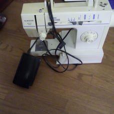 Old school Singer sewing machine.