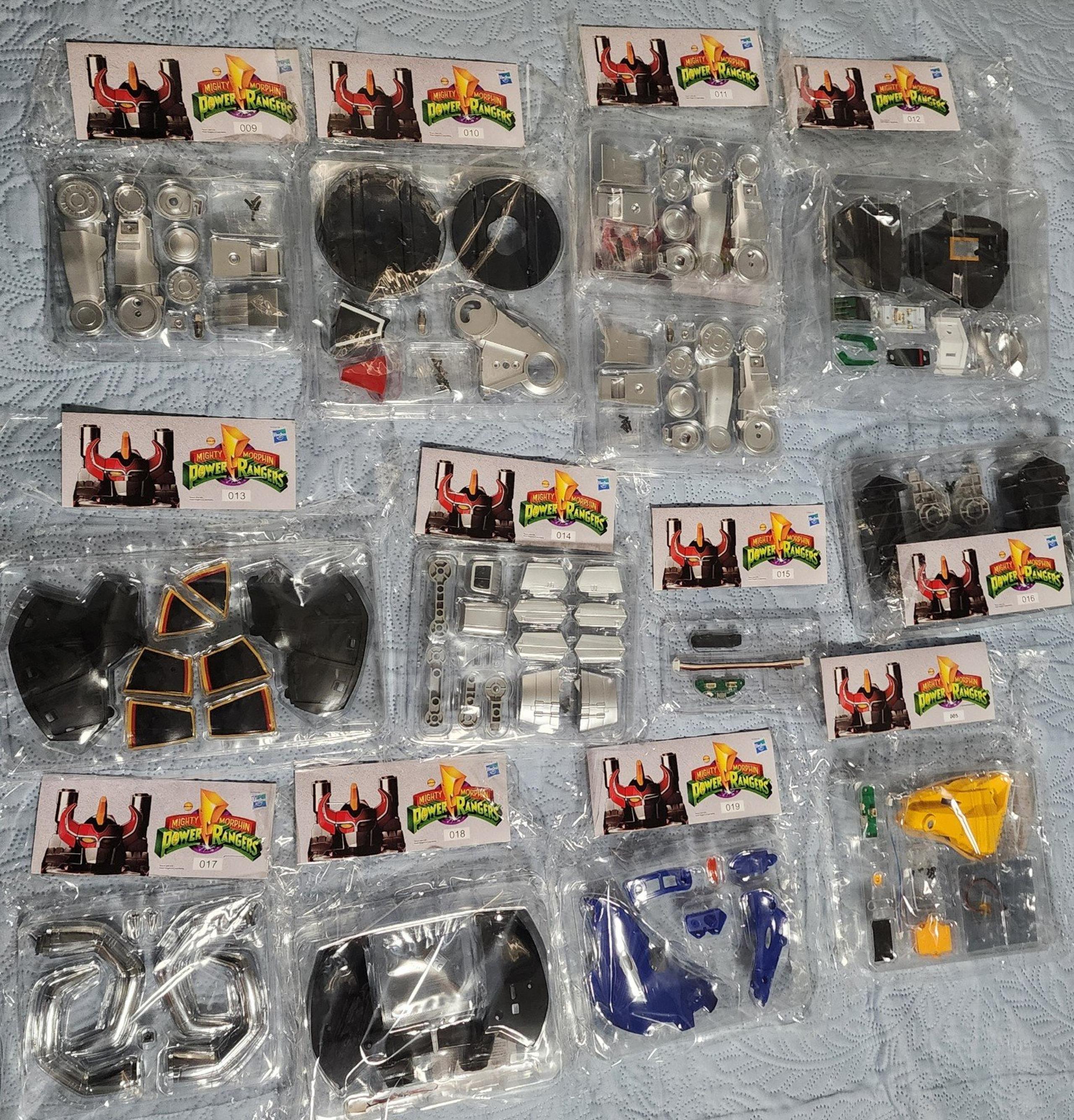 Fanhome/Altaya Power Rangers Mega Zord kits 9-19 and Kit 5