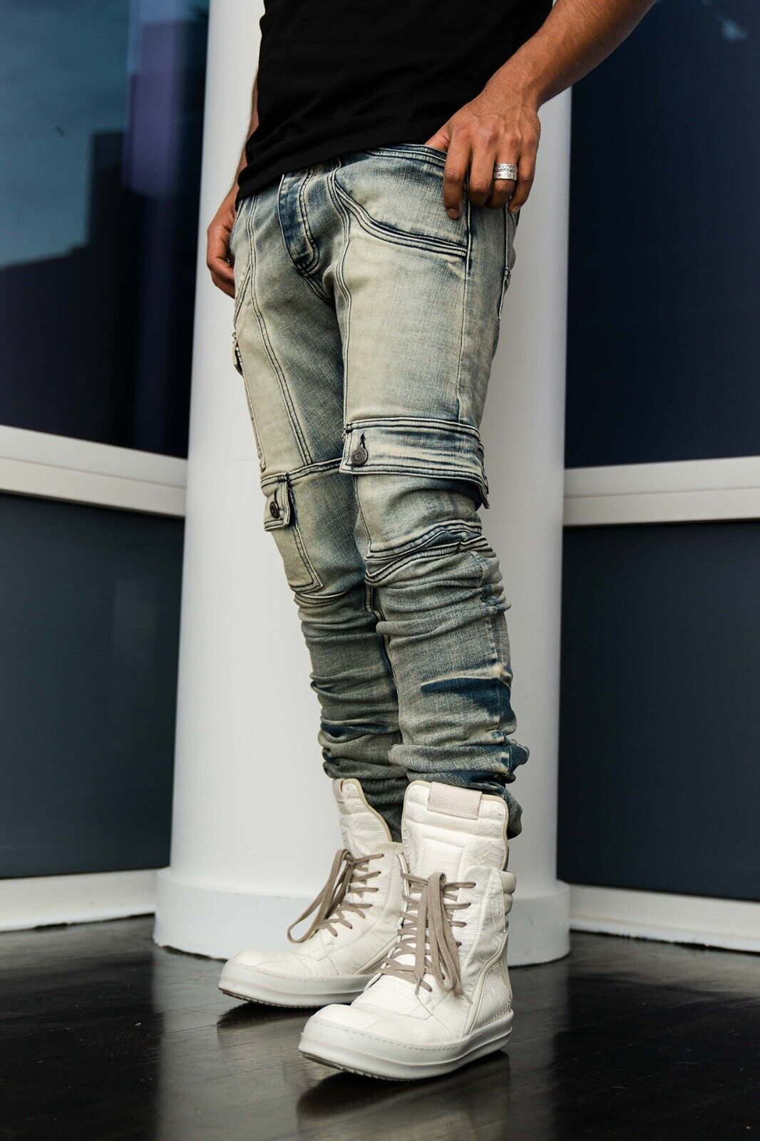 AKINGS Kyle Blue Stacked Jeans (Size 38)