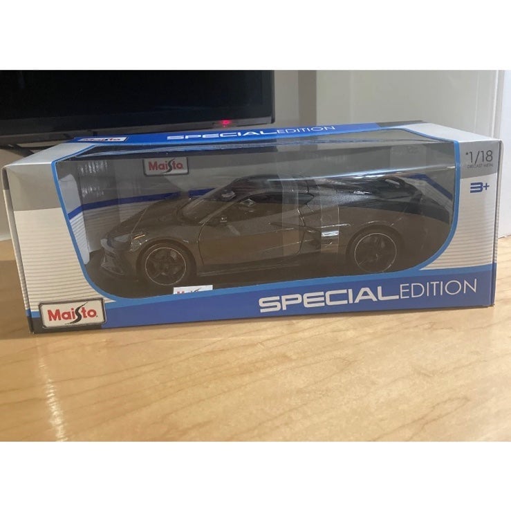 2020 CHEVROLET CORVETTE STINGRAY COUPE 1/18 DIECAST MODEL BY MAISTO 31447