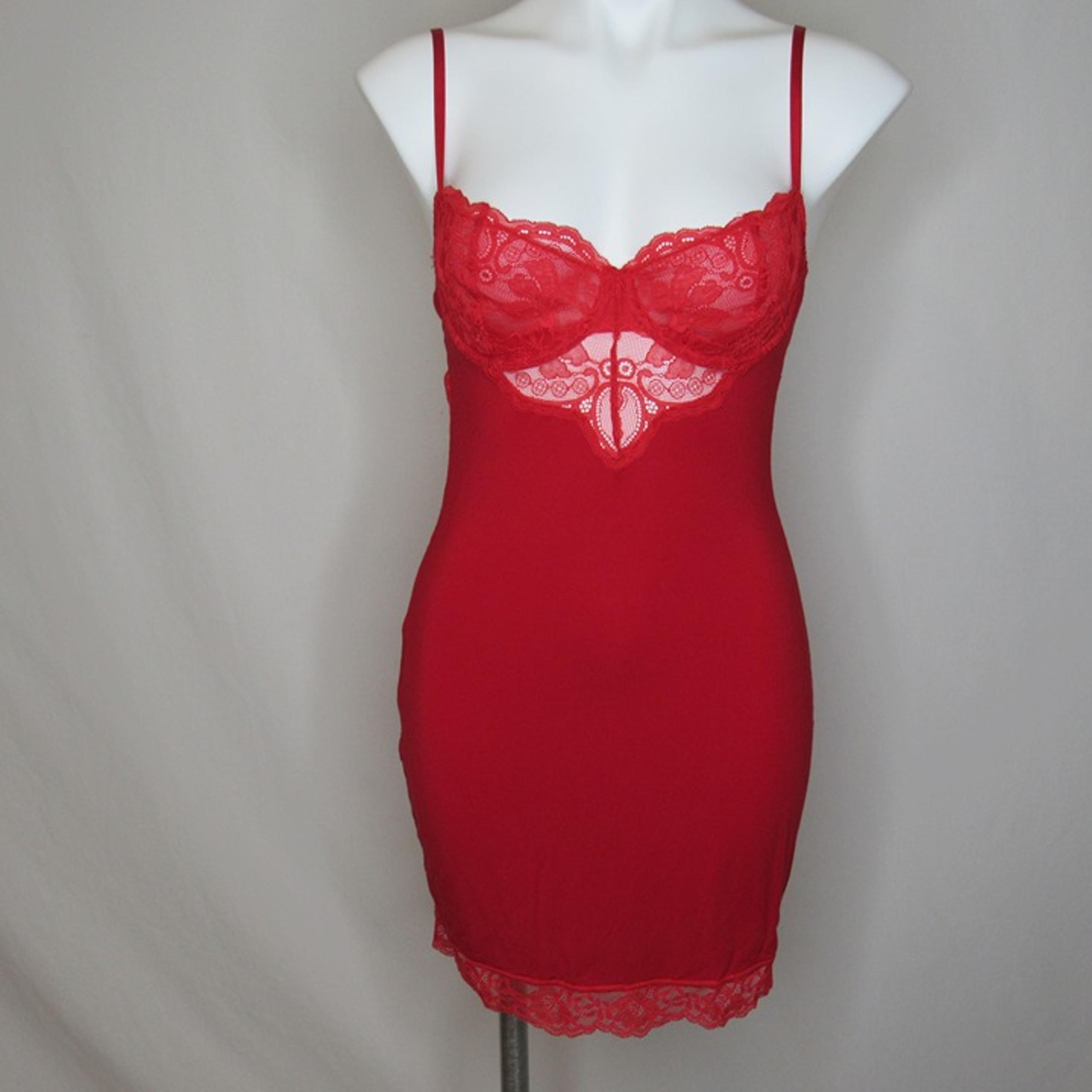 Victoria's Secret Red Strech Lace Trim Chemise Women's M Medium