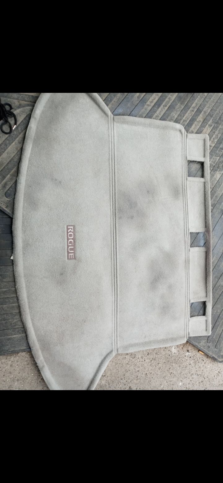 Nissan rouge rear cargo carpet mat