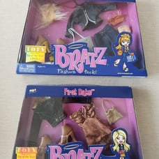 Bratz fashion pack set of 2 dark skin