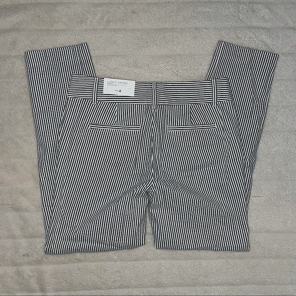 NWT Loft Skinny Ankle Seersucker Pants size 4
