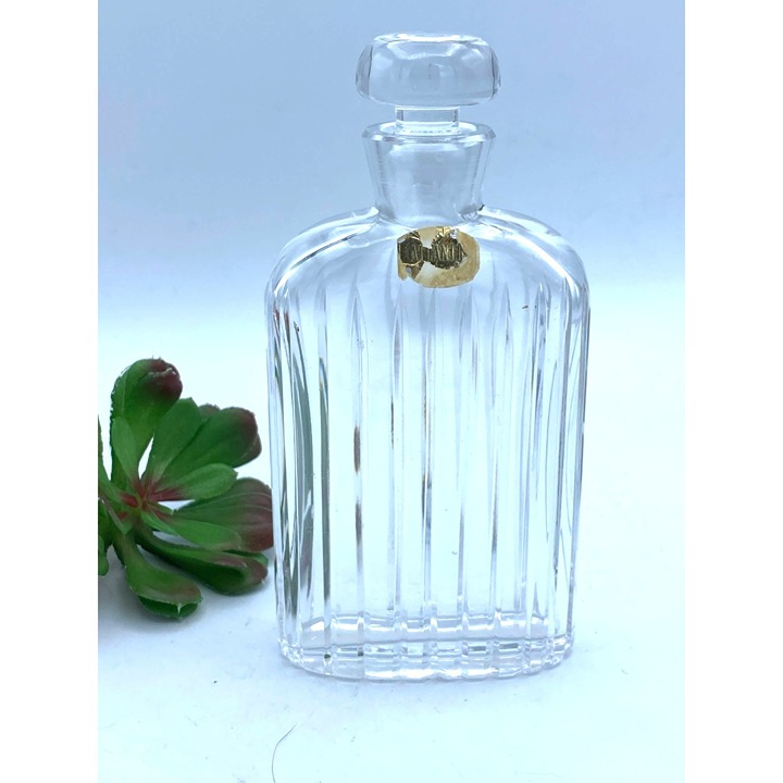 Atlantis Whiskey Hand Blown Glass Decanter and Stopper Sonnet 7 inches