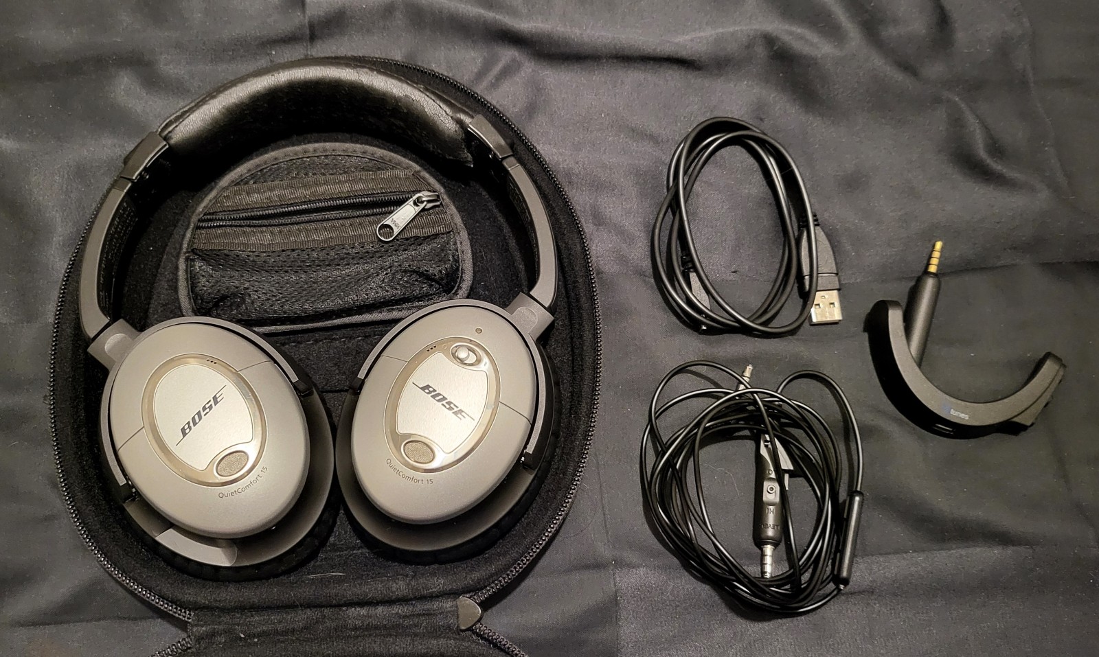 Bose QuietComfort QC15 Wired Headphone/ Bluetooth Adapter Receiver