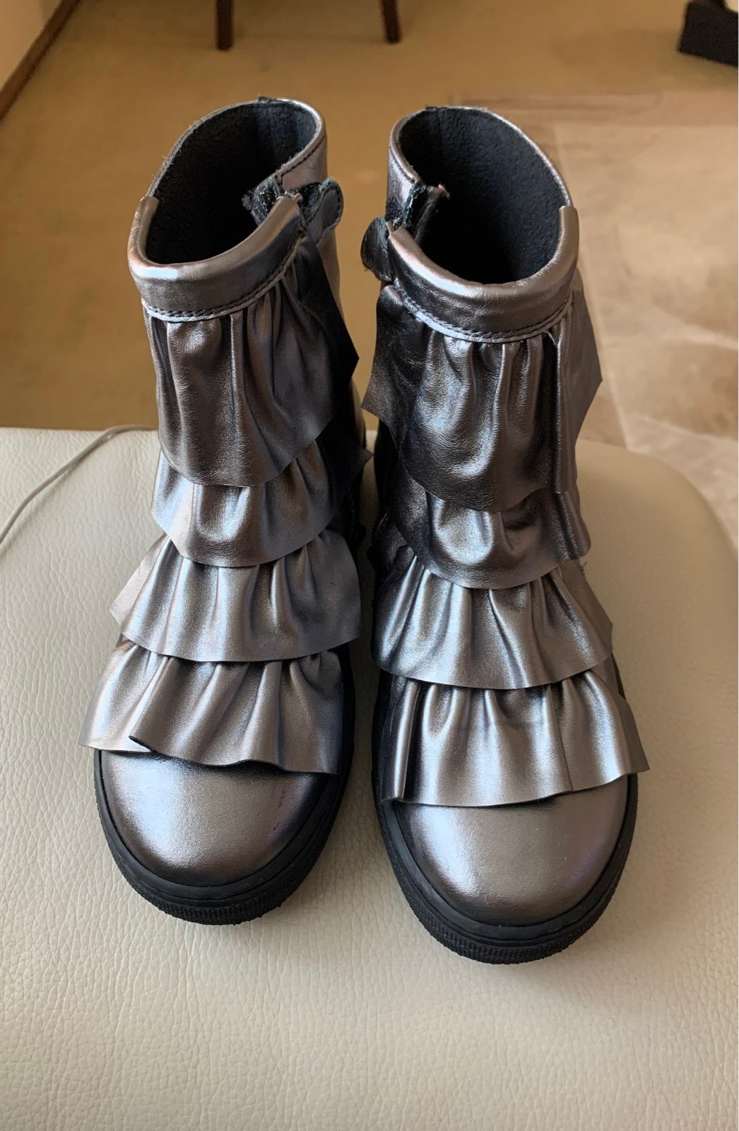 Kids boots