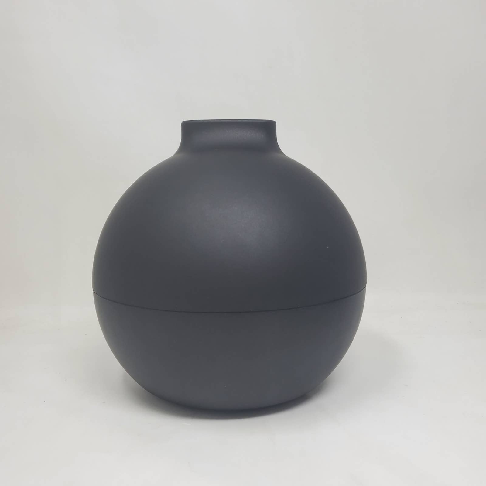 MollaSpace Paper Pot Toilet Paper and Tissue Paper Holder, Matte Black