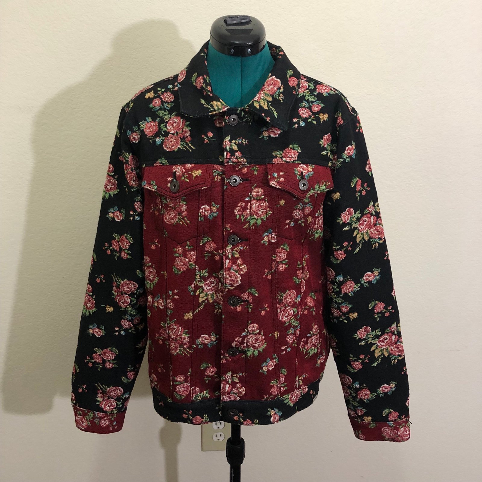 Valabasas Picasso Floral Denim Jacket Black Multi Men Size Medium Pockets