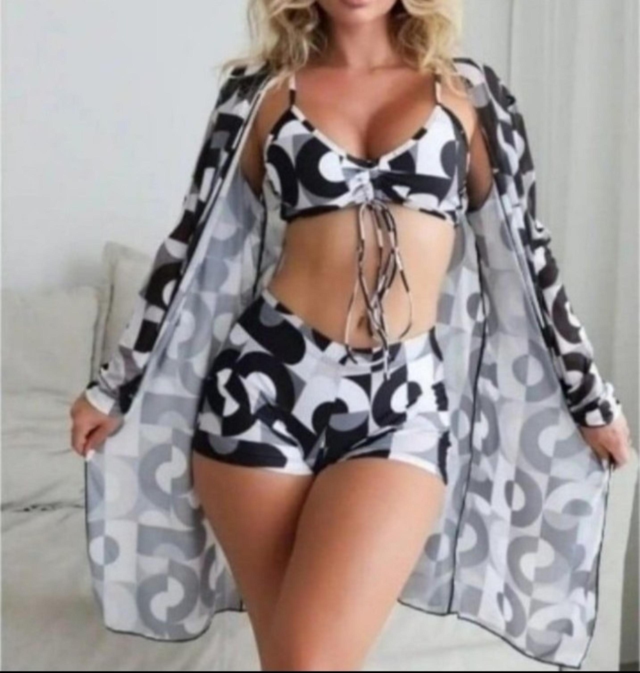 Ladies 3pc Geometrical print bikini sz Medium