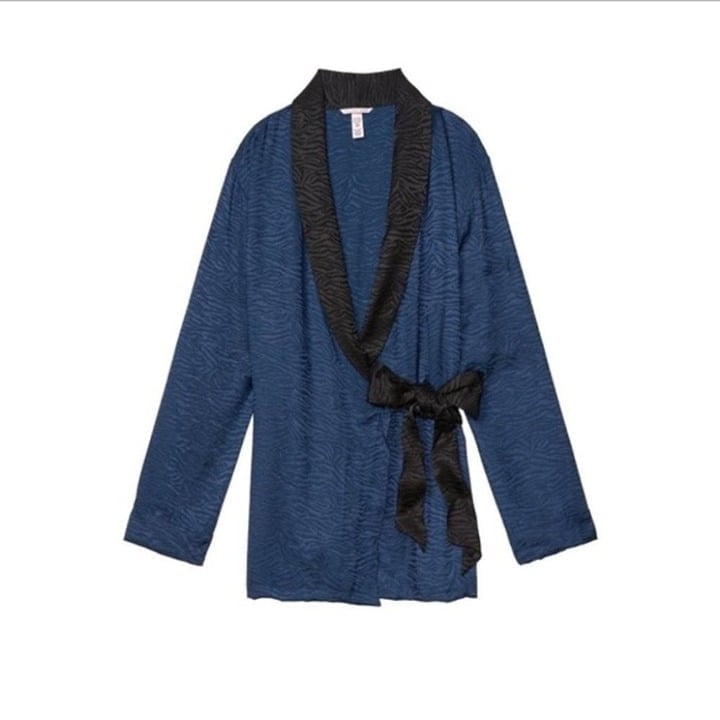 VICTORIA’S SECRET ZEBRA SATIN KIMONO/ SLEEP M/L