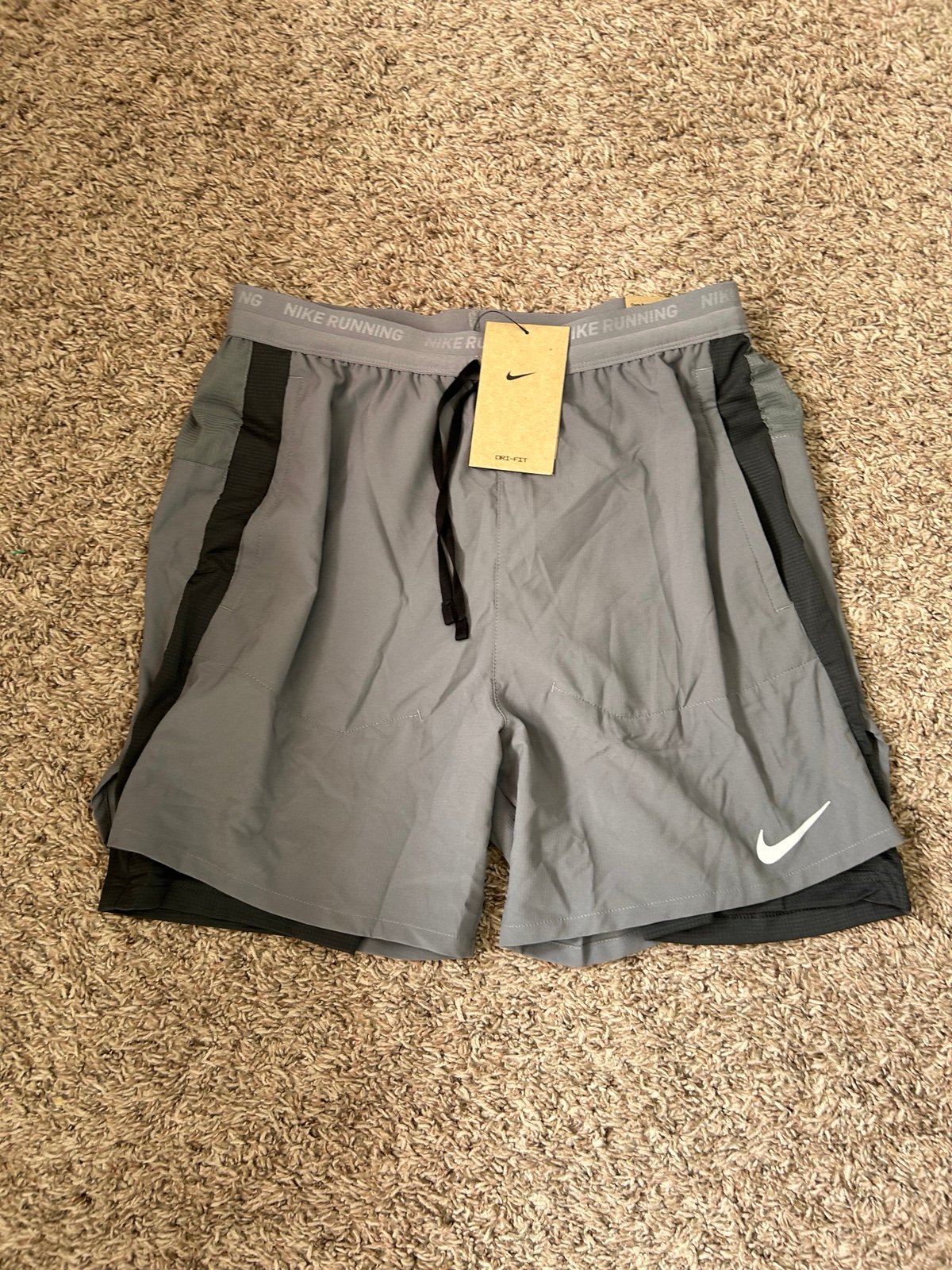 Nike Dri-FIT Stride 5 2-in-1 Liner Running Shorts Grey Mens Sz Small DM4757-084