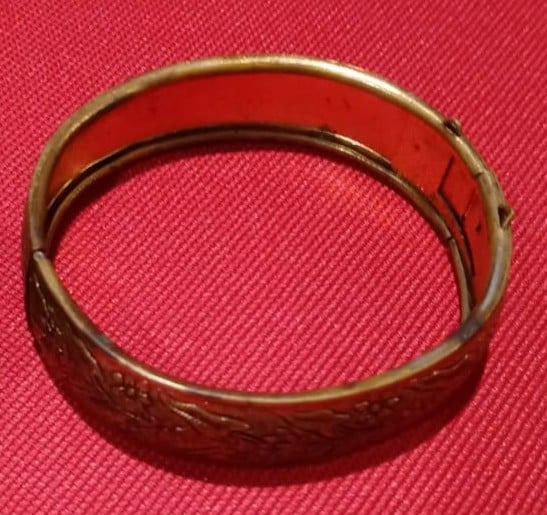 Vintage floral hinged cuff bracelet