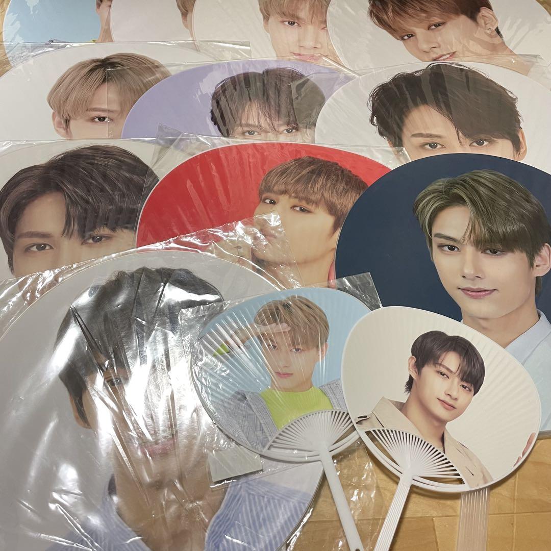 SEVENTEEN ジュン サイン入りうちわ SEVENTEEN ジュン 直筆サイン入りうちわ - メルカリ