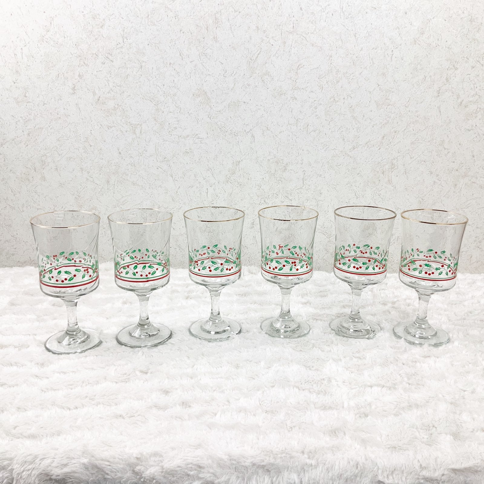 Libbey Arbys 6 holly berry wine glasses