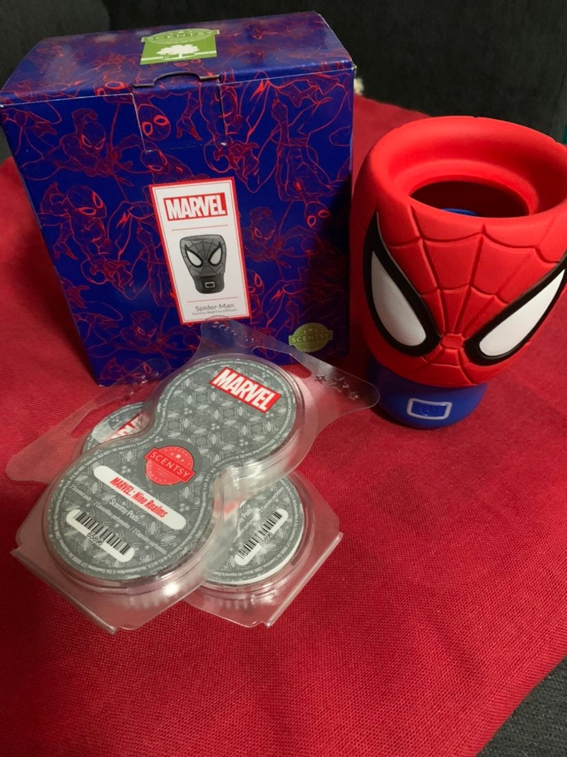 Marvel Scentsy Spider-Man Wall Fan Diffuser & 2 packs of Marvel Nine Realms Pods