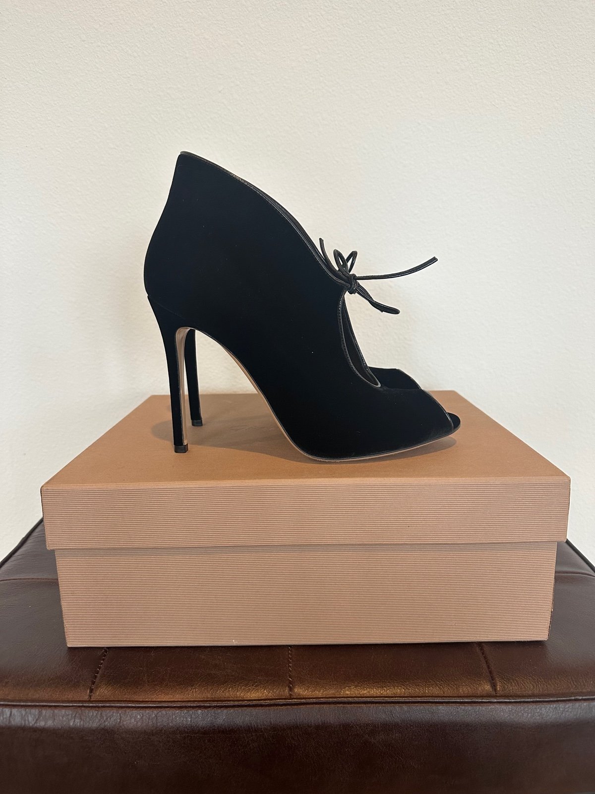 Gianvito Rossi Italian Velvet Heels, 40/9