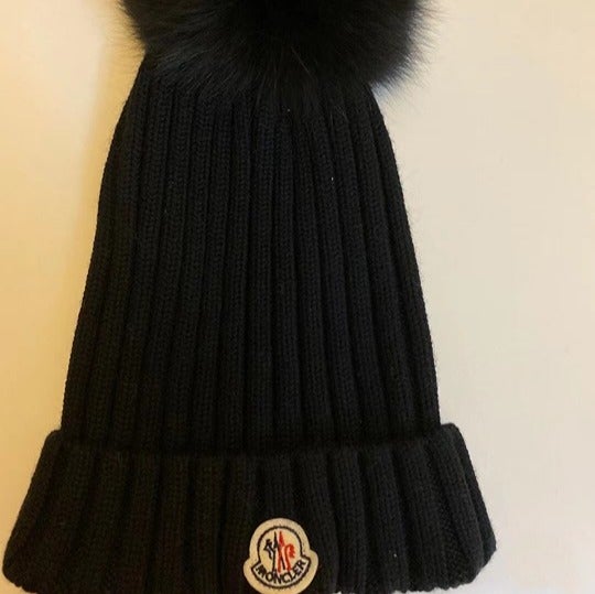 New Moncler hat in perfect condition