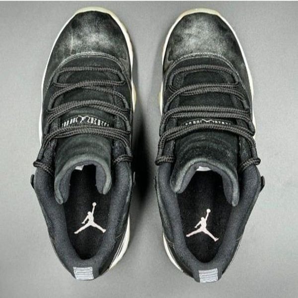 Air Jordan 11 Retro Low 'Barons'