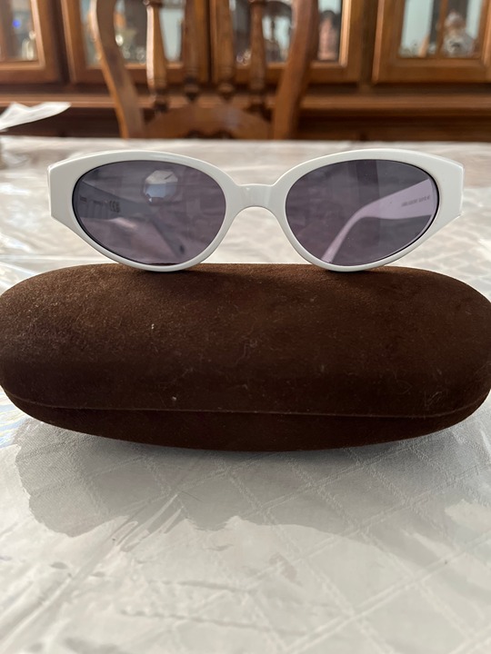 New without tags Kimeze White Cat-eye Sunglasses