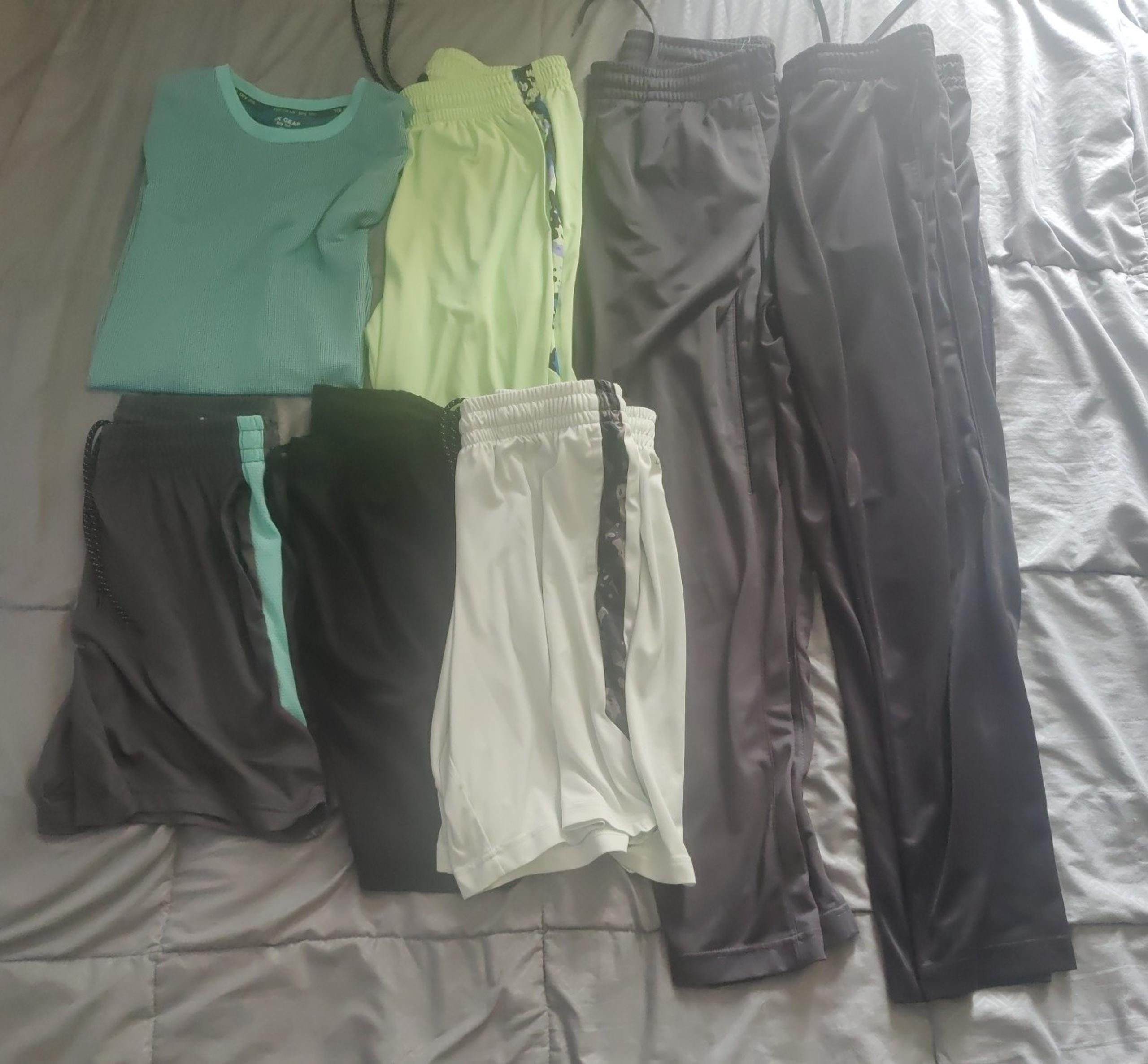 Men's Tek Gear Athletic Shorts & Pants Lot