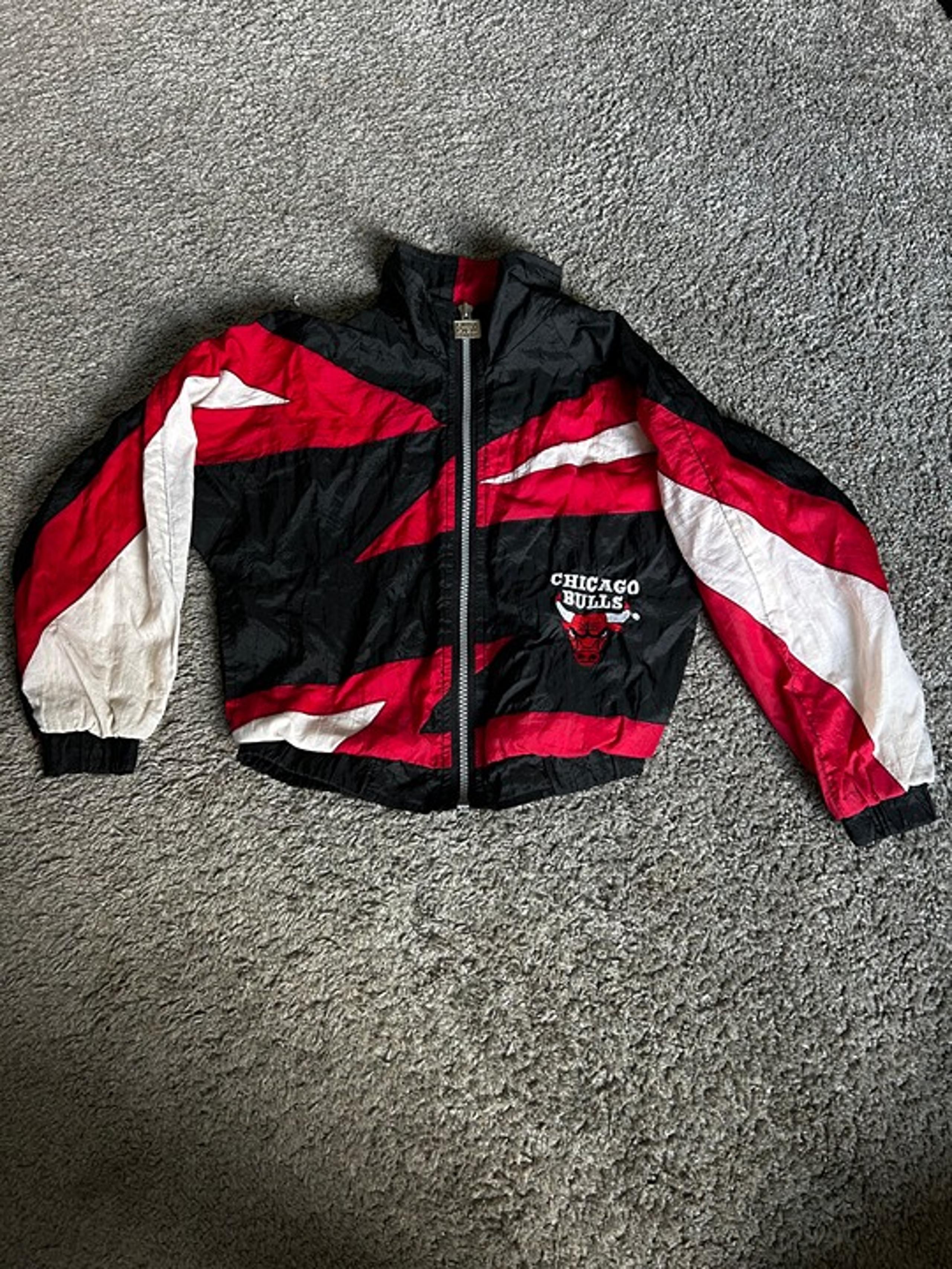 Chicago Bulls Vintage NBA First Pick Sports Windbreaker Nylon Jacket