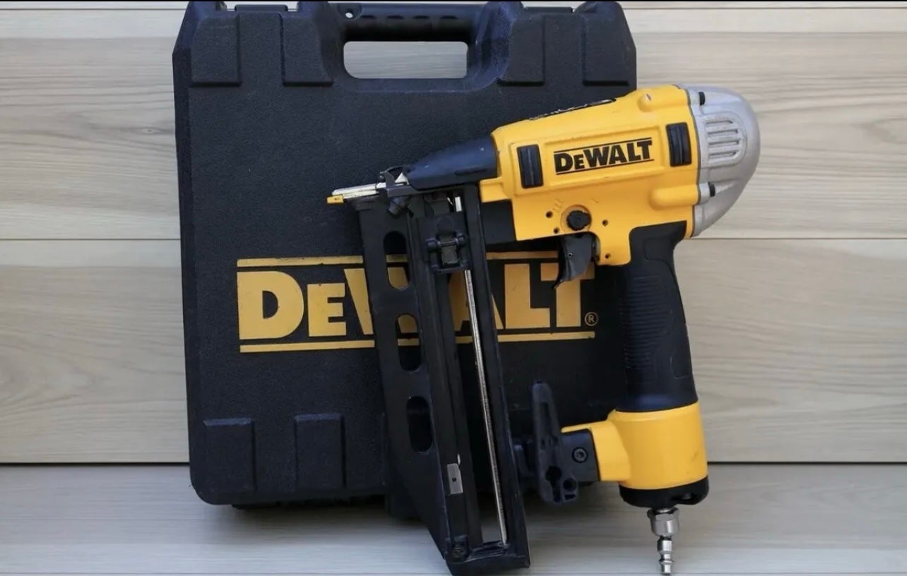 Dewalt pneumatic nailer