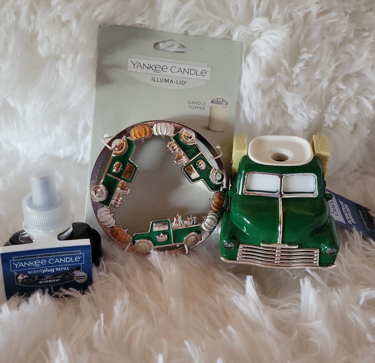 Yankee Candle Vintage Green Truck Illuma-lid & Scent Diffuser with refill