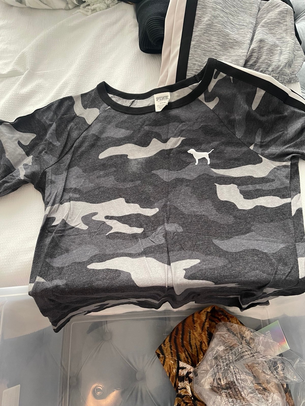 PINK bundle tops M